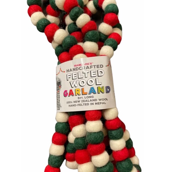 Trader Joe’s Holiday Trader Joes Handcrafted Wool Garland 9 Ft Red
